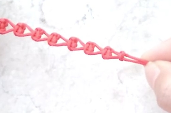 戴红绳洗澡要取下来吗