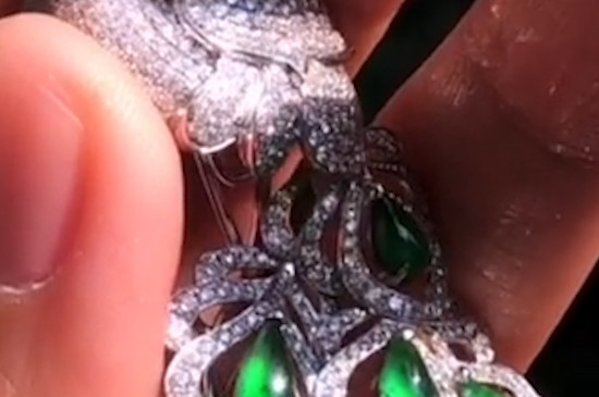 凤凰吊坠的寓意和象征