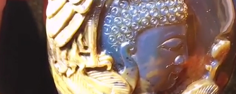 翡翠吊坠怎么辨别真假