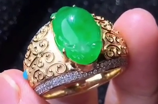 如何辨别假翡翠