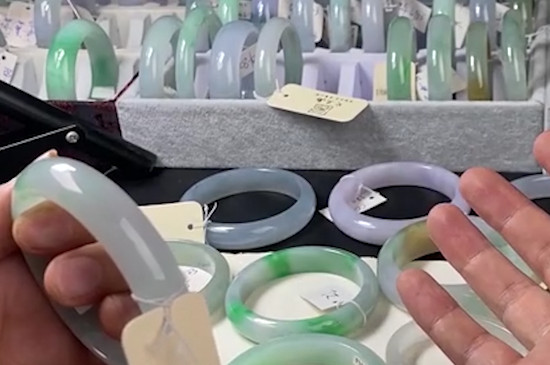 翡翠怎么保养才能变得透亮