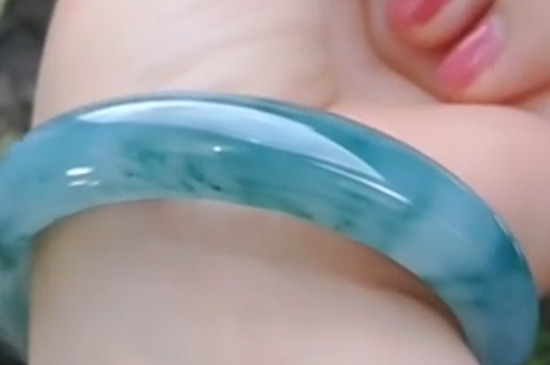 怎么知道自己的手镯圈号