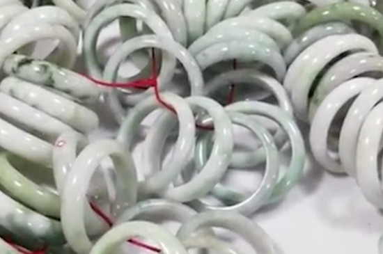 翡翠手镯怎么看真假