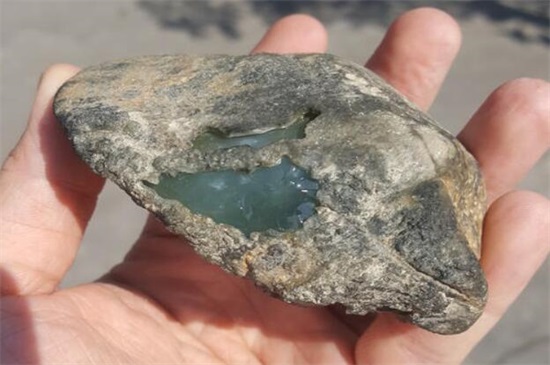 翡翠原石的产地