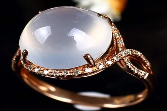 怎样挑翡翠手镯