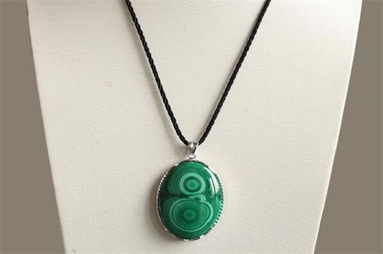 孔雀石为什么越戴越不亮