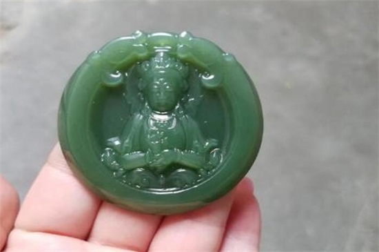 巴山玉能出翡翠证书吗