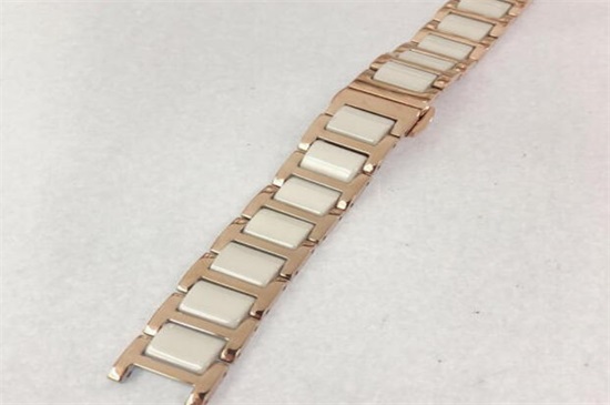 玫瑰金表链变黑怎清洗