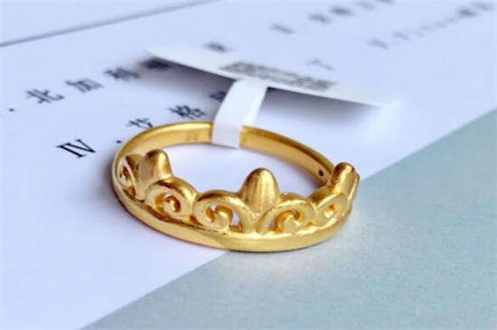 黄金戒指黑了脏了怎么清洗