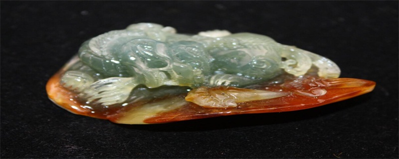 岫岩玉和翡翠的区别