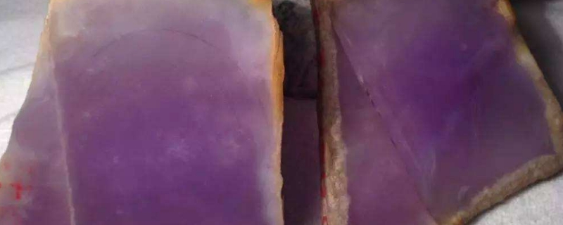 春彩翡翠为什么叫见光死