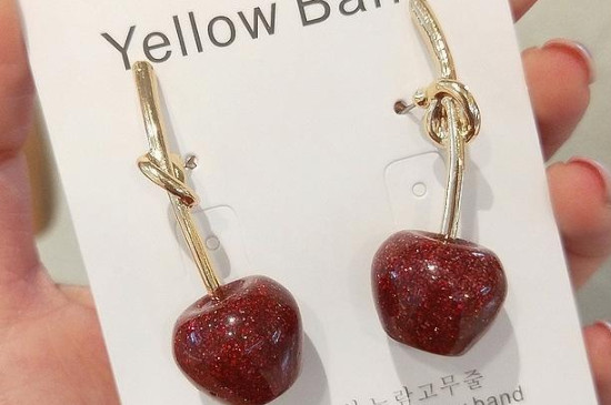 苹果耳饰的寓意和象征