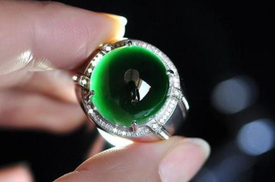 墨翠和黑曜石的区别在哪里