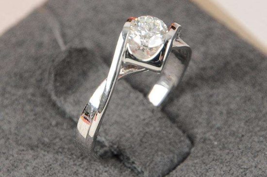 千叶珠宝是哪里的牌子