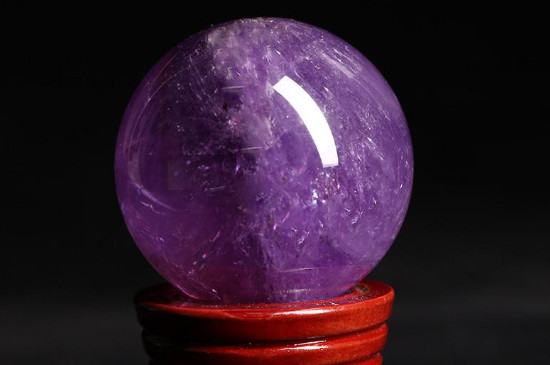 天然水晶球的功效与作用