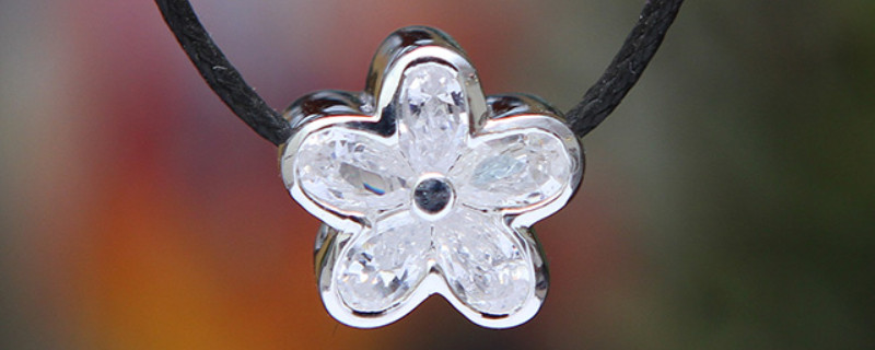 银饰用什么清洗能变得光亮如新