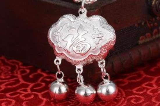 银饰用什么清洗能变得光亮如新