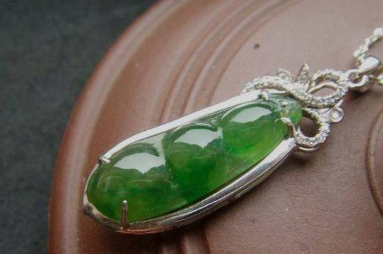 天青冻和翡翠的区别