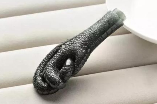 翡翠乌鸡种佩戴功效