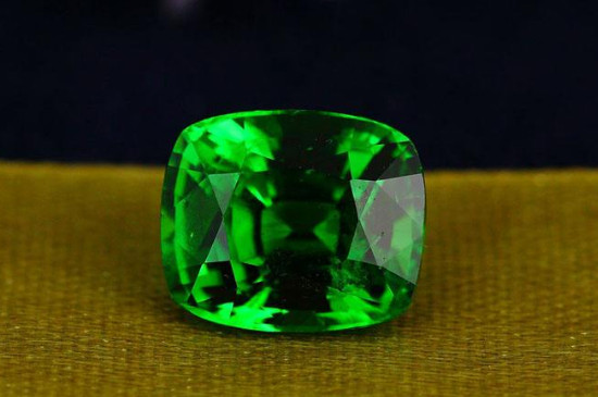 沙弗来是什么石