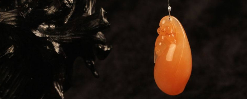 金丝玉和翡翠的区别