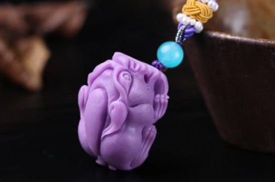 怎么知道紫云母石染色了