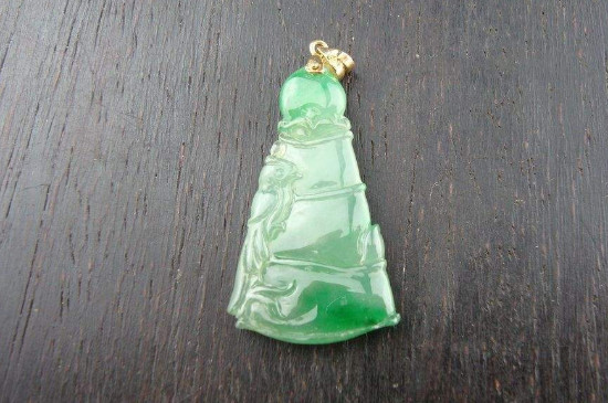 翡翠不适合什么人戴