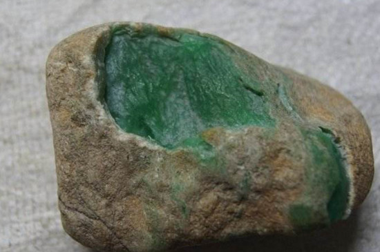 翡翠原石开垮了怎么办