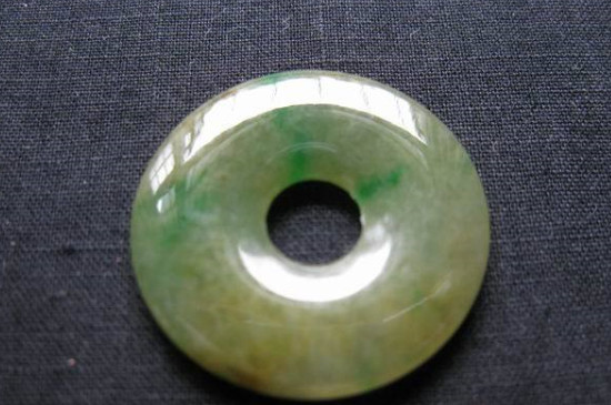 翡翠染色和注胶怎样辨别