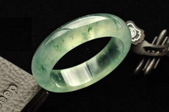 翡翠原石怎么看内裂