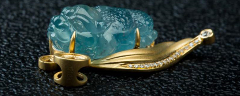 翡翠老蓝水的特征