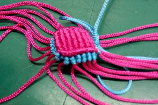 蝴蝶结戒指编法