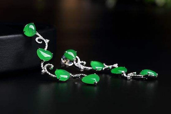 怎么看翡翠的品质等级