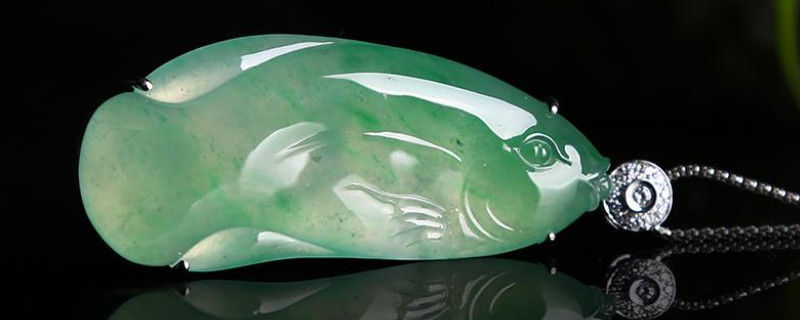 翡翠打光怎么看真假