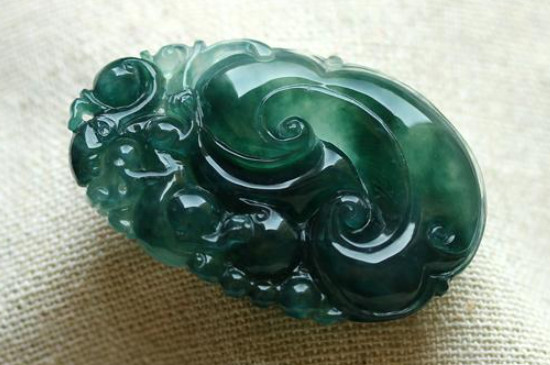 翡翠蓝水和危料怎样区分