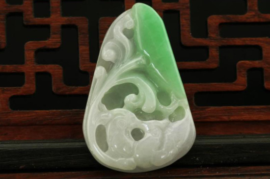 翡翠的棉根是怎样形成的