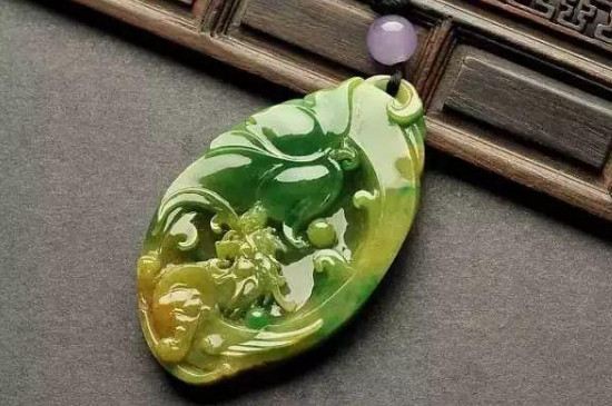 哪种人不适合戴翡翠