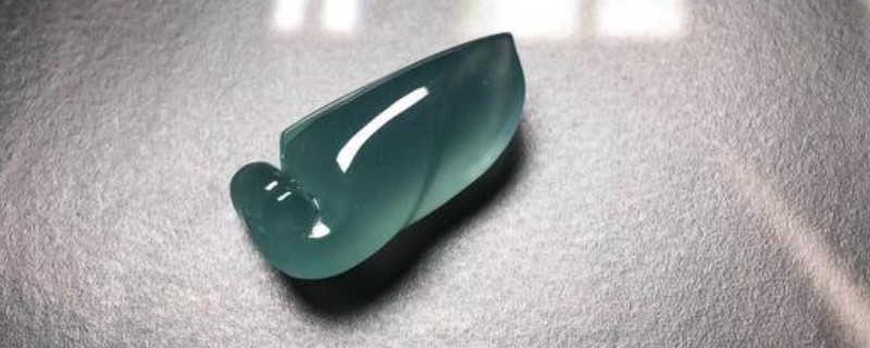 翡翠危料与翡翠区别