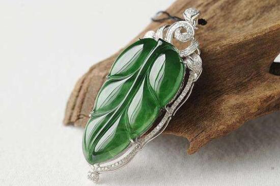 翡翠与和田玉的区别