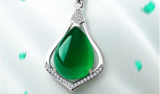 绿玉髓的鉴别方法