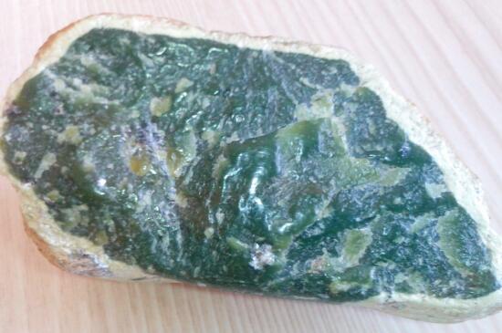 翡翠原石怎么打磨抛光