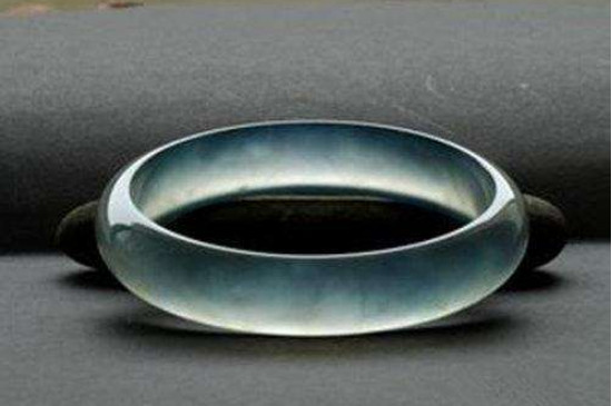 翡翠手镯被腐蚀了怎么办