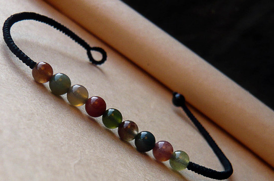 七彩玉是天然的吗