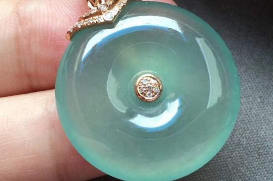 冰晴底是什么级别翡翠