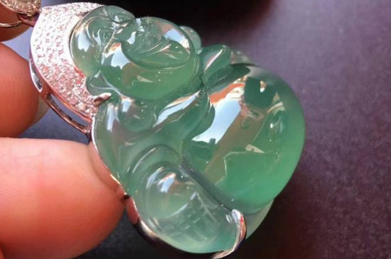 冰晴底是什么级别翡翠