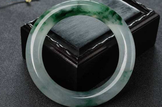 开水泡翡翠鉴定真假