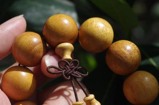 黄金柚手串怎么区分真假
