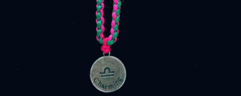 项链绳怎么系吊坠