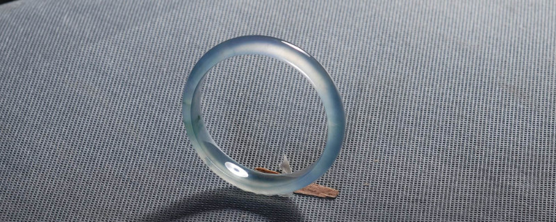 翡翠手镯怎么挑