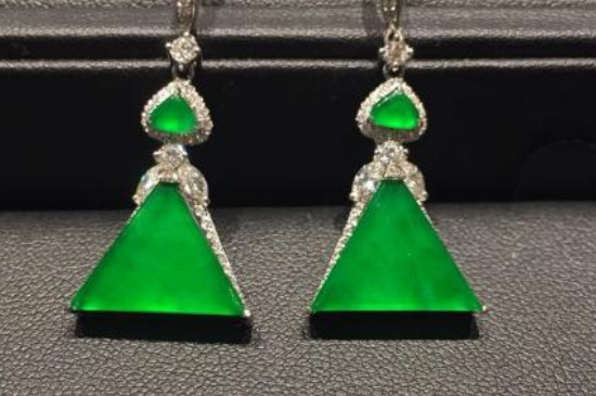 真假翡翠的鉴别